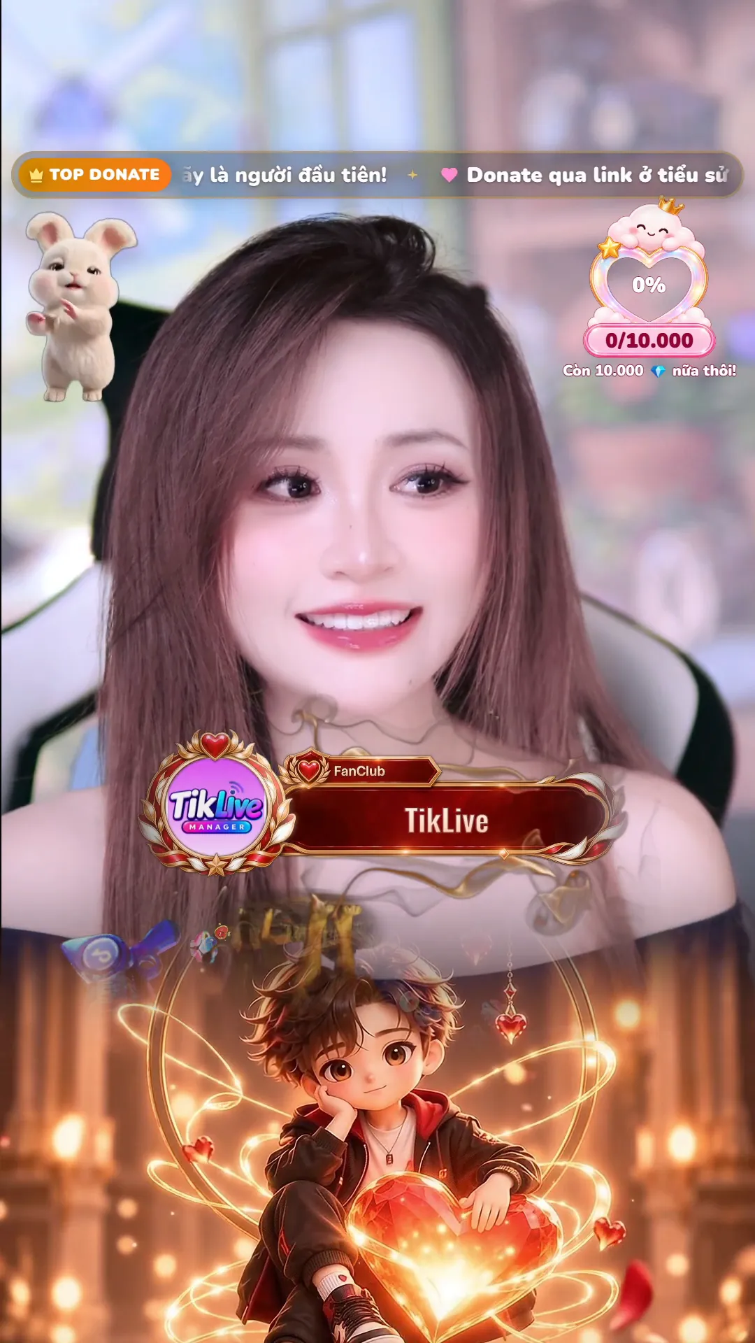 Khung Fan Club và hiệu ứng chàng trai ôm tim