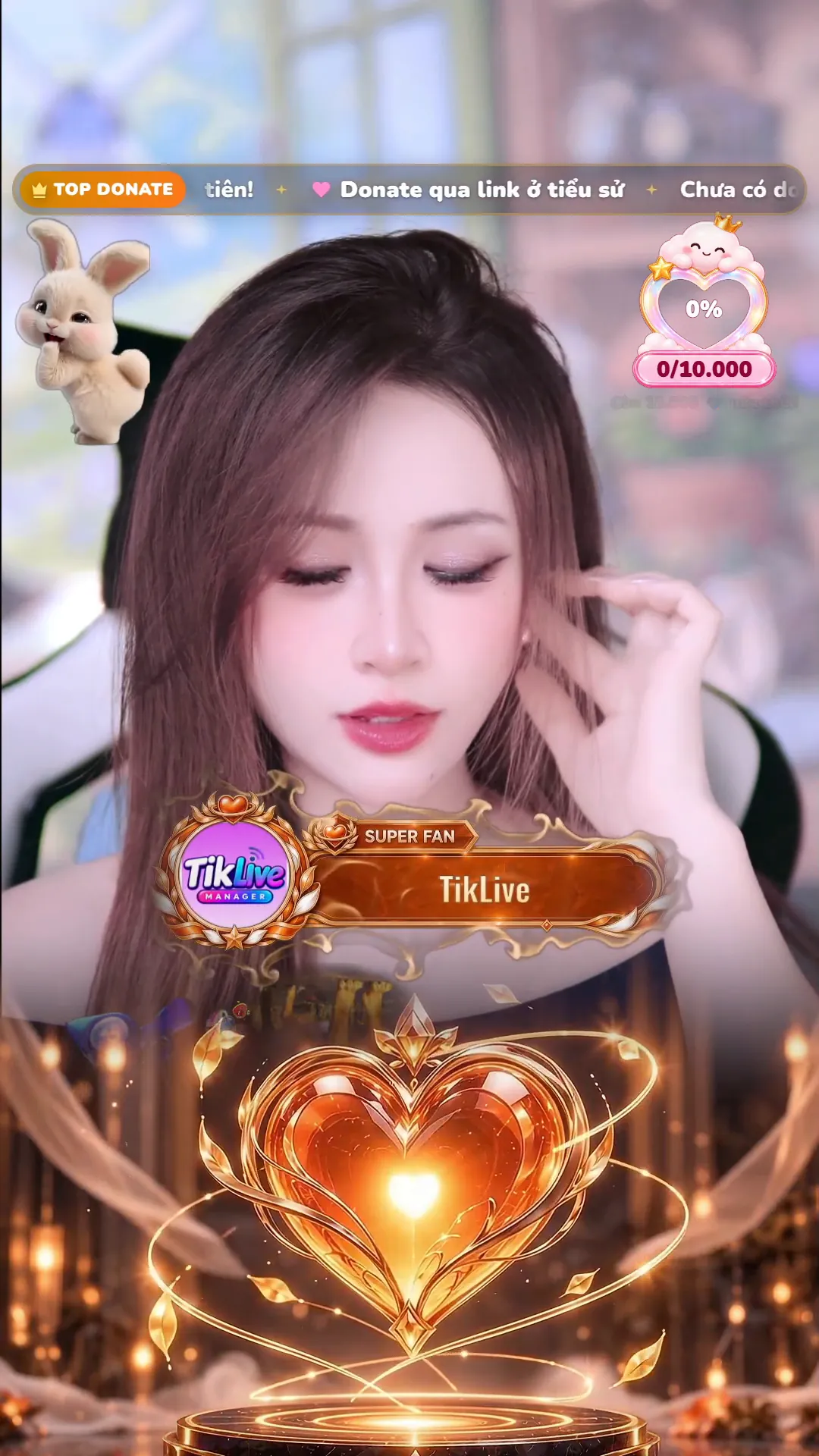 Khung Super Fan và hiệu ứng trái tim vàng